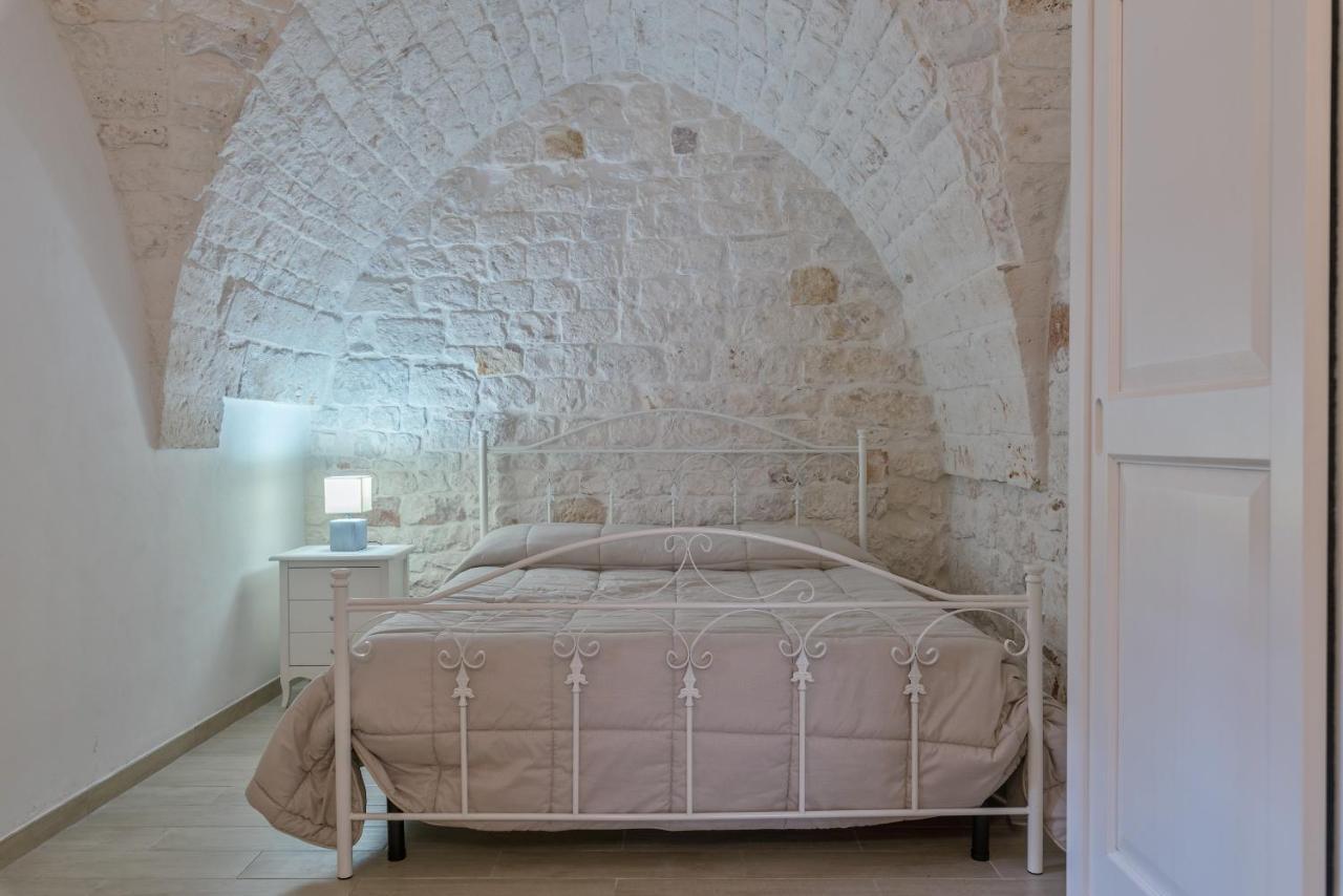Le Bianche Suites オストゥーニ エクステリア 写真